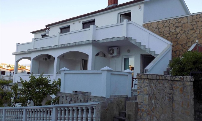 Lopar Apartment | Lake View Holiday Apartment Steps from the Adriatic Sea
