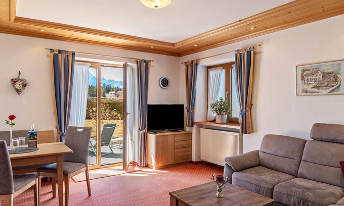 Kruen Apartment | Experience Mountain Views at Eibsee Alpenblick Apartment