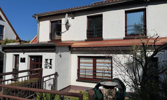Altenburg Apartment | Cozy Altenburg Apartment for 1-3 Guests with Kitchen Access