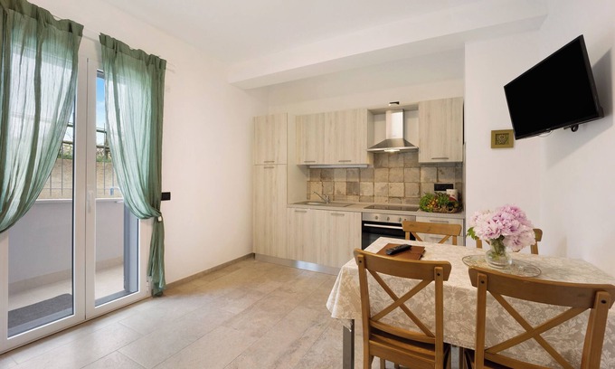 Andora Apartment | Discover Antichi Ricordi - La Stalla with Terrace & Pool