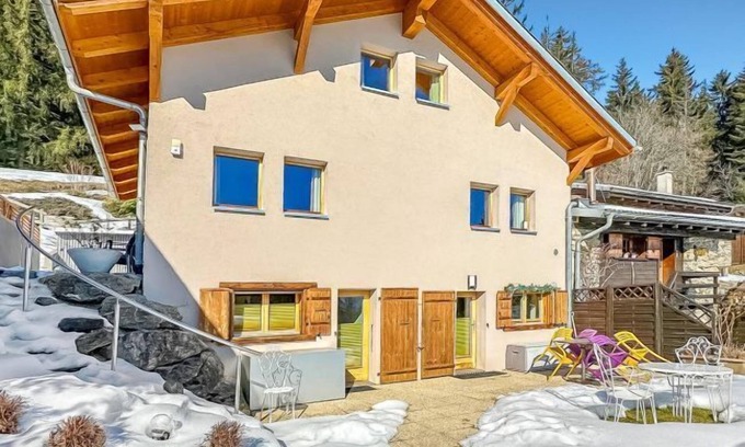 Anzere Apartment | Cozy Holiday Apartment in Anzère for a Relaxing Stay