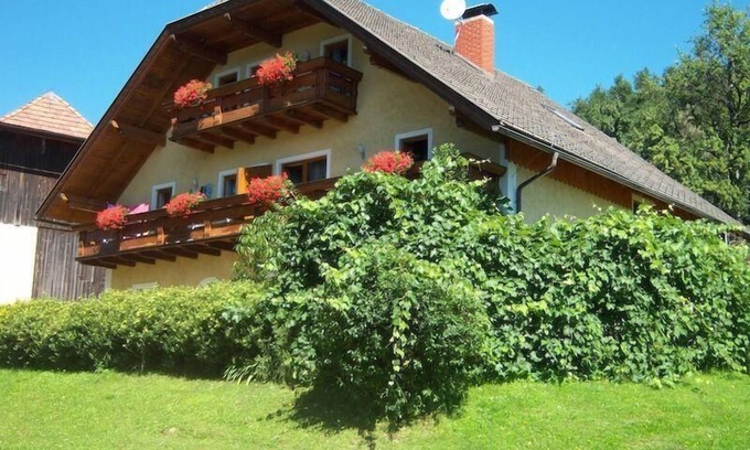 Sankt Michael bei Bleiburg Apartment | Comfortable Holiday Apartment in Bleiburg for Up to 9 Guests