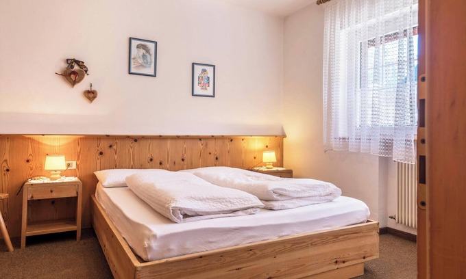 Alba Apartment | Inviting Casa Lorenz 1: Mountain Views, Wi-Fi & Garden