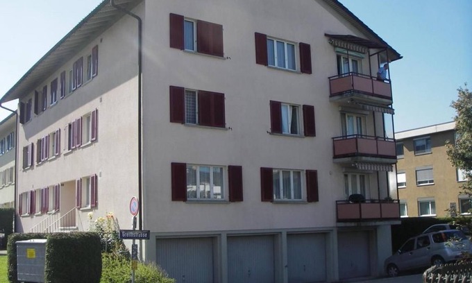 Rapperswil-Jona Apartment | Experience Rapperswil SG: Perfect Holiday Apartment for 4