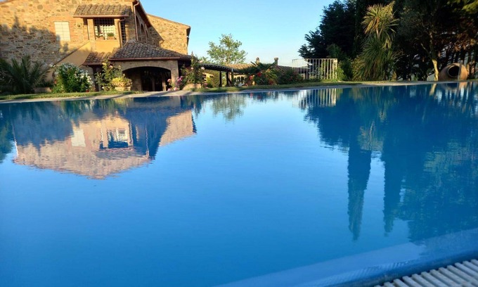 Chianni Apartment | Cozy Twin House in Chianni with Pool & Breakfast Options