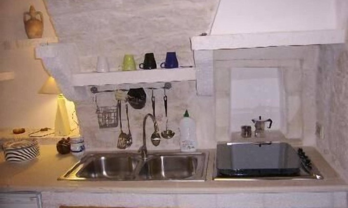 Old Town Cisternino Apartment | Cozy Cisternino Holiday Apartment for 2-3 Guests