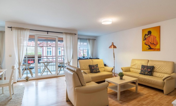 Oberderdingen Apartment | Top-Rated Appartement Aposto 2 with Balcony & Wi-Fi