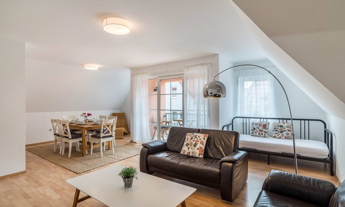 Oberderdingen Apartment | Inviting Holiday Apartment "Appartement Aposto 3" with Wi-Fi