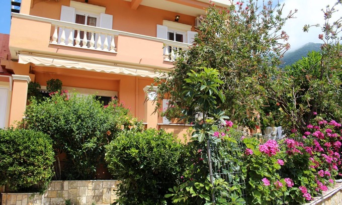 Skala Apartment | Oceanfront Holiday Apartment with Fantastic Sea View in Corfu