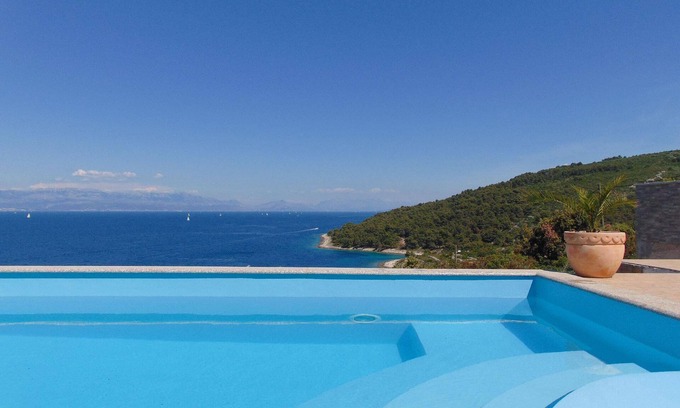 Cove Donja Krusica (Donje selo) Apartment | Comfortable Holiday Apartment Donje Selo for Families