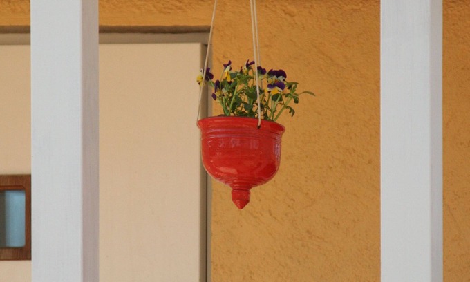 Gamleby Apartment | Family-Friendly Holiday Apartment with Pool & Kitchen Access