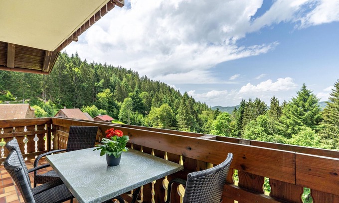 Seebach Apartment | Cozy Holiday Apartment "Fuchsmichelhof 4" with Mountain Views