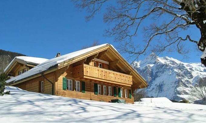 Grindelwald Ski Chalet | Cozy Grindelwald Holiday Apartment for 2-4 Guests with Kitchen