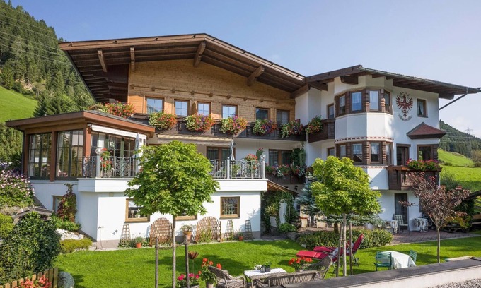 Gerlos Apartment | Ideal Holiday Apartment Gmünd for Families with 2 Bedrooms
