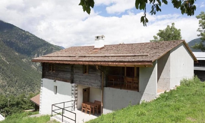 Bister Apartment | Inviting Grengiols Holiday Apartment for Families and Groups