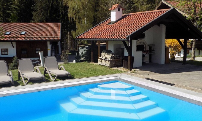 Hauzenberg Apartment | Cozy Apartment in Hauzenberg with Pool & Pet-Friendly Stay