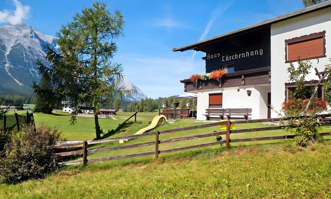Leutasch Apartment | Cozy Apartment "Fewo 5 Haus Am Lärchenhang" with Balcony