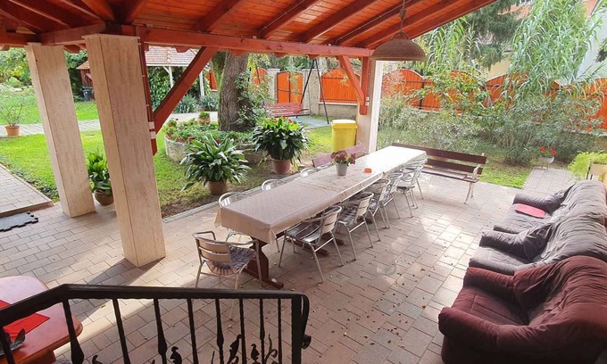 Balatonbereny Apartment | Central Holiday Apartment with WiFi and Ocean Views