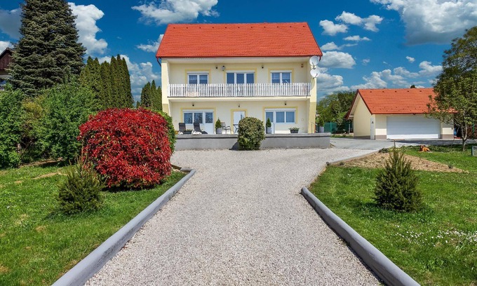Cserszegtomaj House | Holiday apartment Cserszegtomaj for 1 - 4 persons with 2 bedrooms - Holiday house