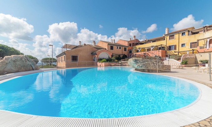 La Maddalena Apartment | Cozy Holiday Apartment "C 102 Puntavilla Mare" with Pool