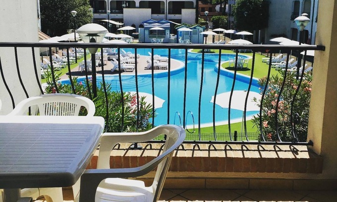 Lido di Spina Apartment | Spacious Holiday Apartment in Lido di Spina for 6 Guests