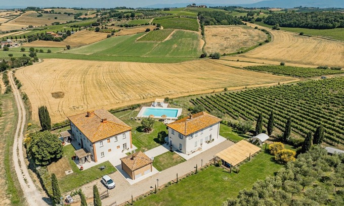 Valiano Apartment | Top-Rated Holiday Apartment "Ortensie" with Pool & Garden