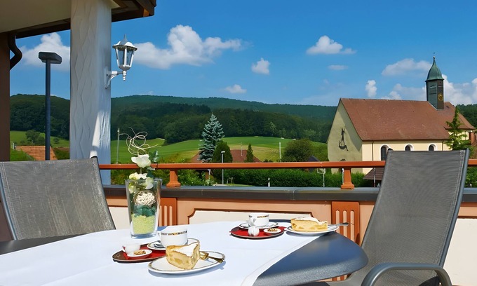 Biederbach Apartment | Holiday Apartment 'Kirchblick' with Balcony and Wi-Fi