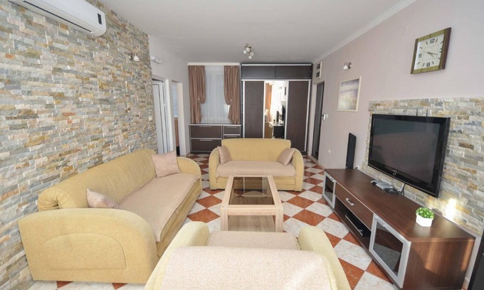 Velji Vinogradi Apartment | Cozy Kotor Apartment for 2-4 with Pool and Breakfast