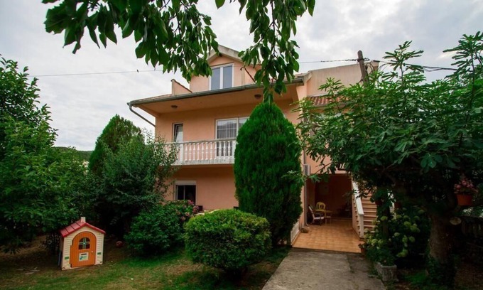 Radanovici Apartment | Spacious Kotor Holiday Apartment for Families with Pool