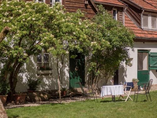 Altenbeken House | Family-Friendly Holiday Apartment Kutscherstube Awaits You
