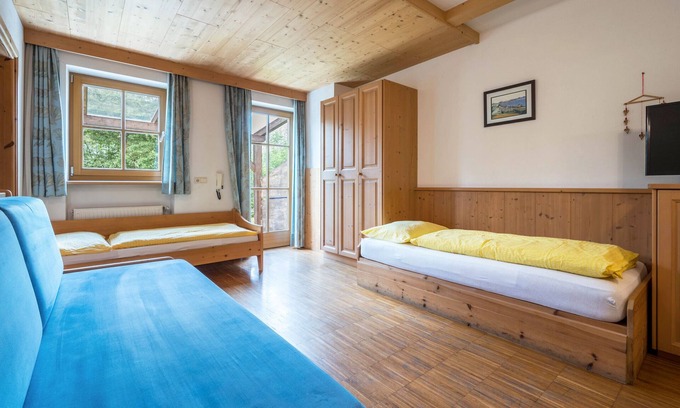 Vandoies Apartment | Cozy 'Lindenhof Apt 5' with Mountain View & Garden Access