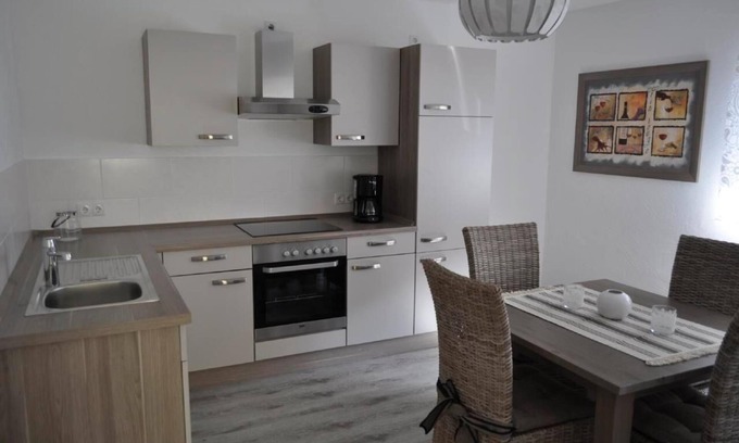 Loef Apartment | Cozy Holiday Apartment Löf for 2 with Kitchen & Breakfast