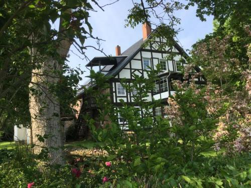 Hehlen Apartment | Family-Friendly Holiday Apartment Loft for Memorable Stays
