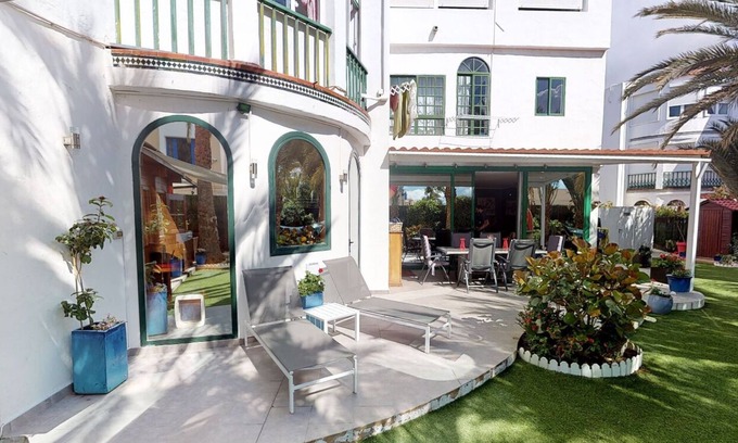 Bahia Feliz Apartment | Family-Friendly Holiday Apartment in Maspalomas for 5