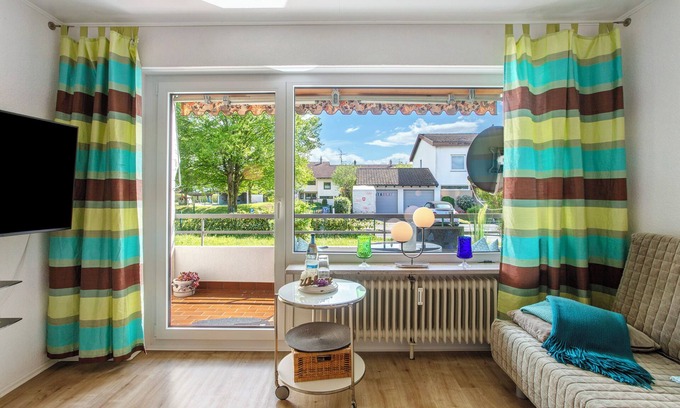 Kussaberg Apartment | Cozy Apartment "Magjar" with Balcony & Oceanfront Views