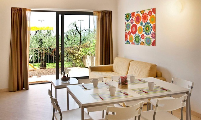 Val di Sogno Apartment | Cozy Holiday Apartment in Malcesine for Families
