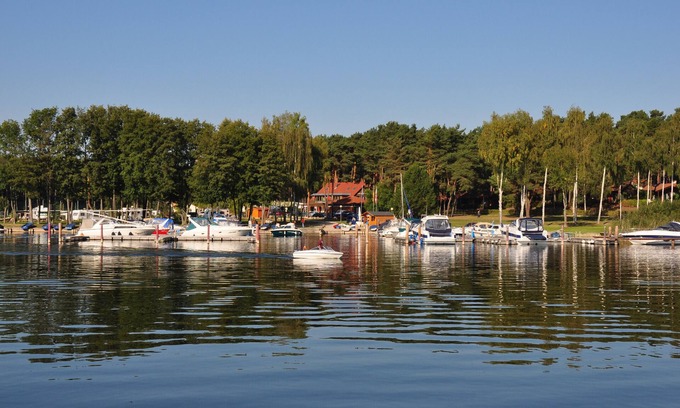 Muritz Apartment | Inviting 'Maribell Jabel' Apartment with Lake View & Terrace