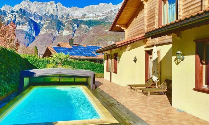 Mols Ski Chalet | Spacious Holiday House Mols for 10 with Private Pool