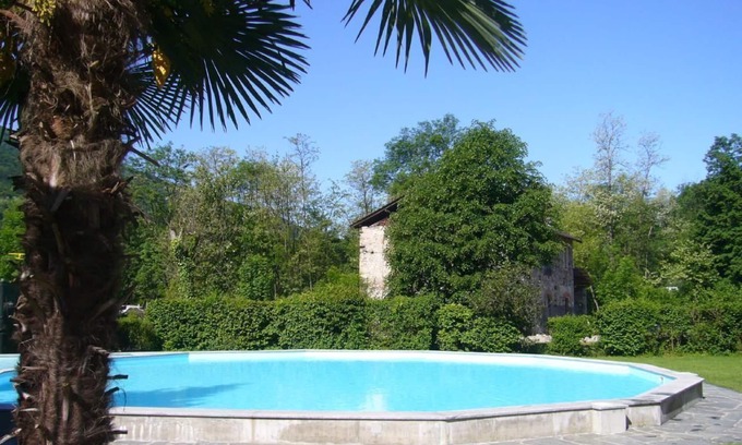 Monteggio Apartment | Cozy Holiday Apartment in Monteggio with Pool & Breakfast