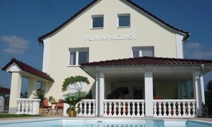 Moorgrund Apartment | Cozy Moorgrund Holiday Apartment for Two with Pool & Kitchen
