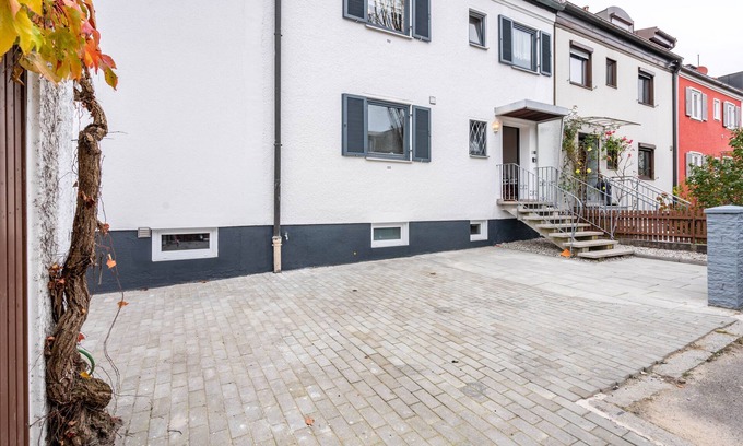 Dachau District Apartment | Holiday Apartment 'Munich Hideaway' with Private Garden and Balcony
