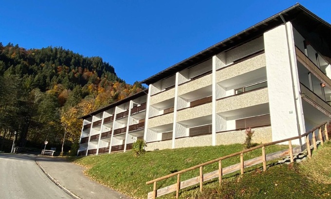 Tiefenbach Apartment | Cozy Holiday Apartment Oberstdorf for Two with Great Amenities