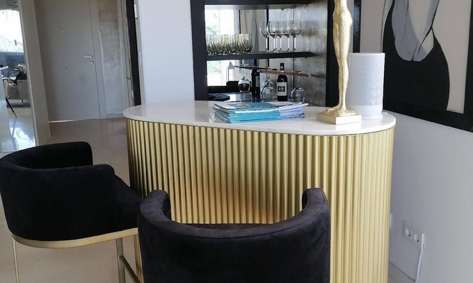 Ojen Apartment | Spacious Holiday Apartment in Ojen for Families and Groups