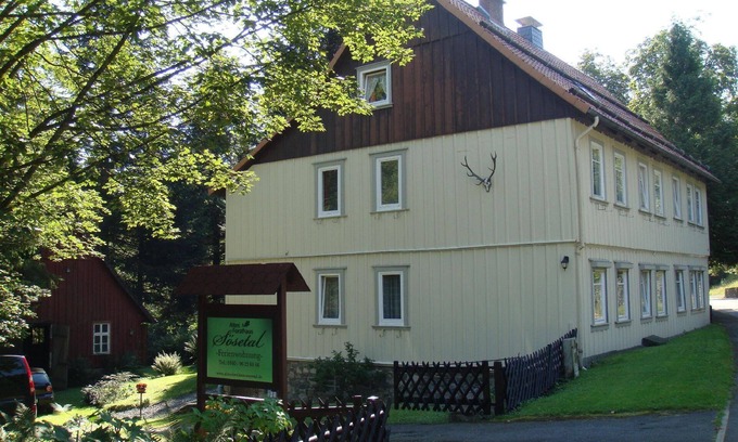 Osterode am Harz Apartment | Cozy Holiday Apartment Osterode for Families and Pets