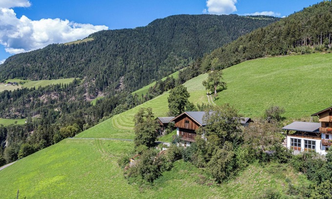 Luson Apartment | Mountain View Retreat at Raffreiderhof Apt Fichte with Pool