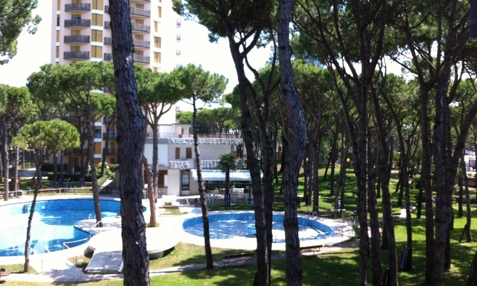 Jesolo Pineta Apartment | Relax at Residence Pineta 126: Pool, Terrace & Wi-Fi