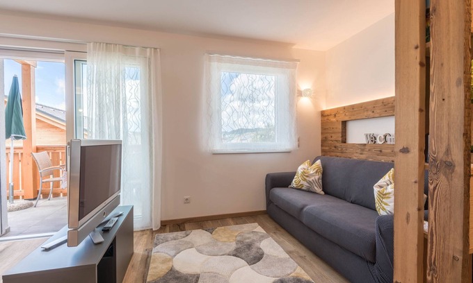 Fie allo Sciliar Apartment | Inviting Holiday Apartment "Roderer" with Mountain Views