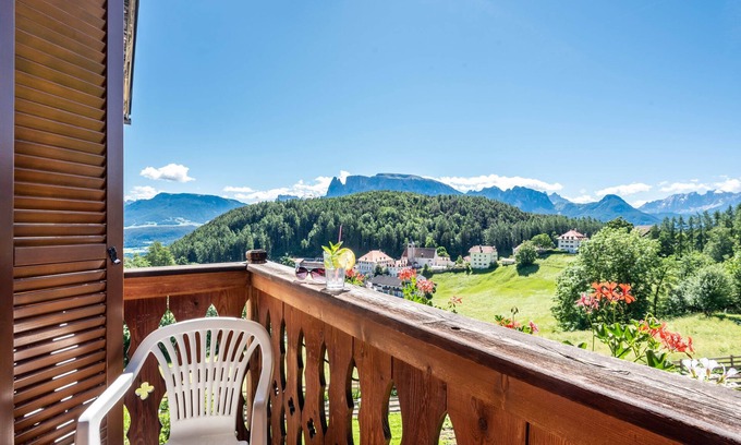 Collalbo Apartment | Mountain View Holiday Apartment 'Sallrain Hof 2' with Balcony