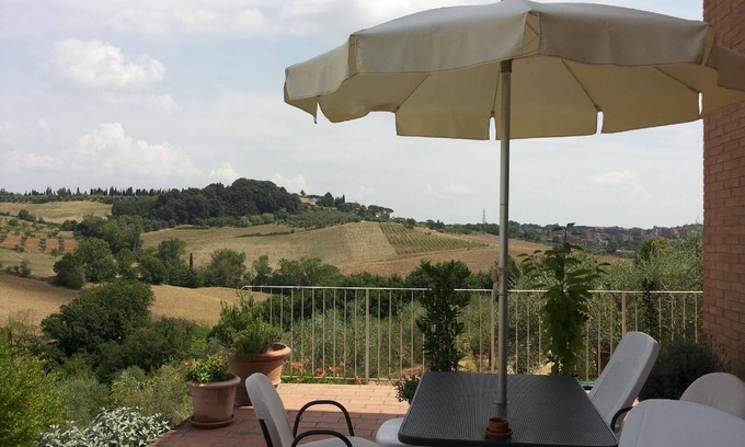 Siena Apartment | Cozy Holiday Apartment in Siena for a Perfect Getaway