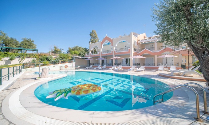 Dassia Apartment | Explore Holiday Apartment Saint Nicholas Beach with Pool